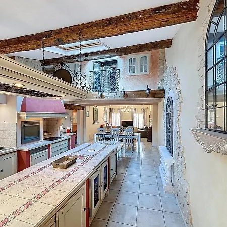 Le Mirabeau - Bourgeois - Terrasse 80m2 - Wifi Et Climatisation * נרבון