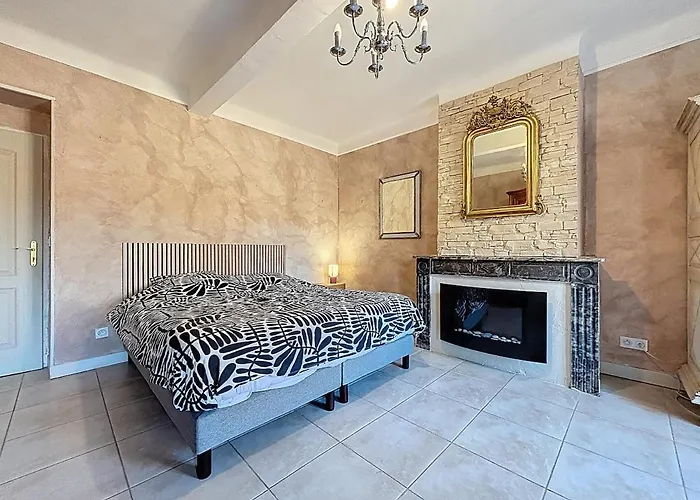 Le Mirabeau - Bourgeois - Terrasse 80m2 - Wifi Et Climatisation Appartement Narbonne