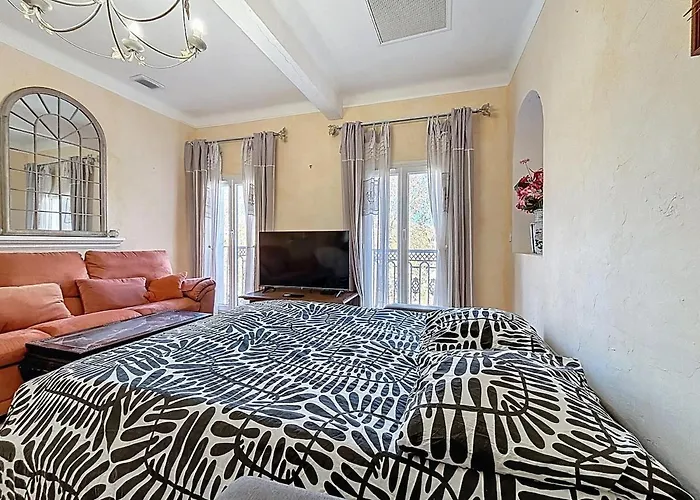 Appartement Le Mirabeau - Bourgeois - Terrasse 80m2 - Wifi Et Climatisation *