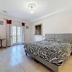 Le Mirabeau - Bourgeois - Terrasse 80m2 - Wifi Et Climatisation * Narbonne