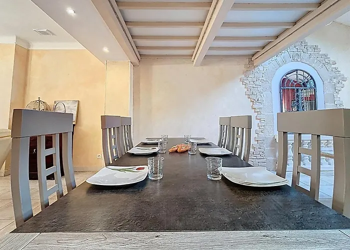 Le Mirabeau - Bourgeois - Terrasse 80m2 - Wifi Et Climatisation 公寓 *